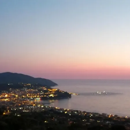 Una terrazza sul mare-3